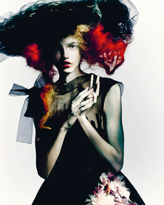 Paolo Roversi　パオロ・ロヴェルシ パオロ・ロヴェルシ：ファッションフォトグラファーがガリエラ宮