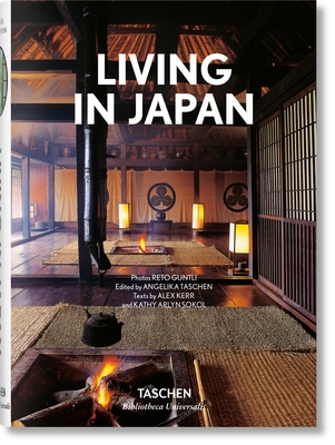 Living in Japan (Bibliotheca Universalis)
