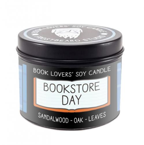 The exclusive BOOKSTORE DAY CANDLE : Oak, dry leaves, and sandalwood Cover Image