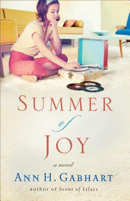 Summer of Joy (Heart of Hollyhill #3) Cover Image