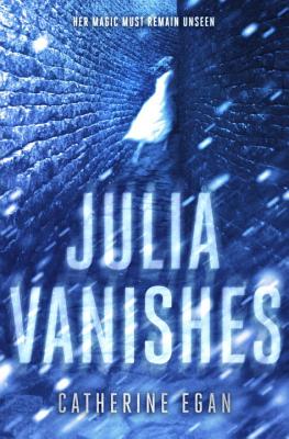 Cover Image for Julia Vanishes