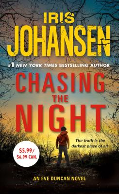 Chasing the Night By Iris Johansen Cover Image