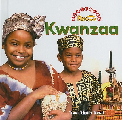 Kwanzaa (Holiday Fun) By Trudi Strain Trueit Cover Image