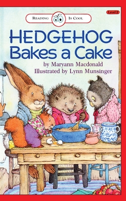 Hedgehog Bakes a Cake: Level 2 Cover Image