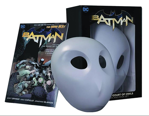 Batman: The Court of Owls Mask and Book Set By Scott Snyder, Greg Capullo (Illustrator) Cover Image