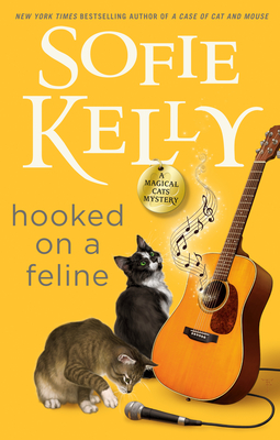 Hooked on a Feline (Magical Cats #13) Cover Image