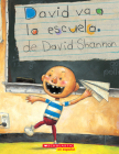 David va a la escuela (David Goes to School) (David Books) Cover Image