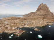 Between Sea and Glacier: Greenland in a Changing World By Wilfred Richard Cover Image
