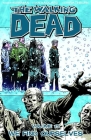 The Walking Dead Volume 15: We Find Ourselves (Walking Dead (6 Stories) #15) By Robert Kirkman, Charlie Adlard (Artist) Cover Image
