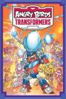 Angry Birds / Transformers: Age of Eggstinction By John Barber, Marcelo Ferreira (Illustrator), Livio Ramondelli (Illustrator) Cover Image