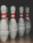Bowling Scorebuch: Trainingstagebuch für dein Bowlingtraining und deine Bowlingspiele ♦ Führe Protokoll, notiere jeden Strike, Spar By Msed Notizbucher Cover Image