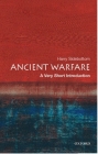 Ancient Warfare: A Very Short Introduction (Very Short Introductions) Cover Image